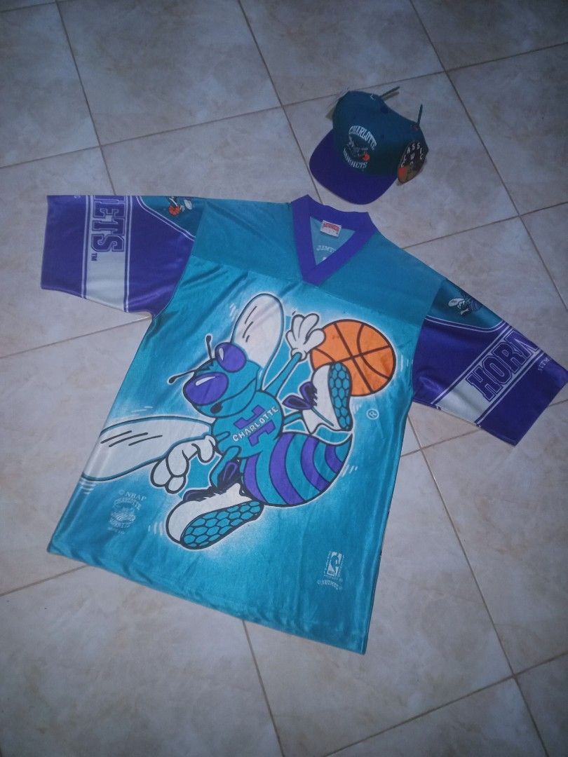 Charlotte Hornets Jersey & Cap Set - OG Logo 2Tone Script (Category: Caps & Hats) located in Manila. Submitted by ramosjacqu35241 (Listing ID 1463260043, Image 2). Description: For sale ‼️ Charlotte Hornets 🐝 🔥 Og logo 2tone back script 💯% wool by Gcap bnew w/ hang tags - 4700 📌 Fanimation by Nutmeg size XL (31*22.5) - 2900 📌 Take all 7k 📍 Location: Baguio city 🌲🌲🌲 Pm/Dm 📩📩📩.
