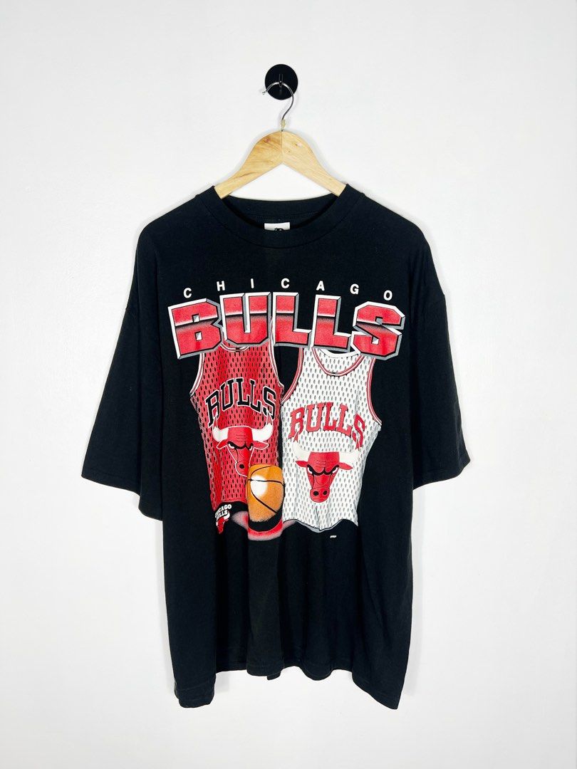 Chicago Bulls Jersey Dynasty Tag (Category: Tshirts & Polo Shirts ) located in Bacolod City. Submitted by nodaysoff (Listing ID 1463203576, Image 1). Description: Chicago Bulls Jersey Dynasty Tag - Authentic Measures: 25x32 | Xl Excellent condition No flaws ₱2,500.
