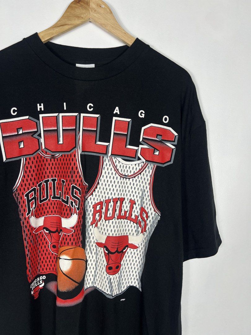 Chicago Bulls Jersey Dynasty Tag (Category: Tshirts & Polo Shirts ) located in Bacolod City. Submitted by nodaysoff (Listing ID 1463203576, Image 3). Description: Chicago Bulls Jersey Dynasty Tag - Authentic Measures: 25x32 | Xl Excellent condition No flaws ₱2,500.