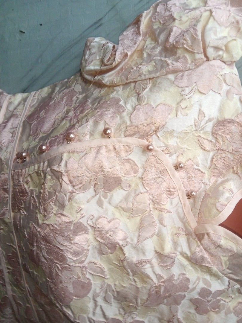Chinese Embroidered Dress (Category: Dresses) located in San Carlos City. Submitted by sweetfurie (Listing ID 1463253173, Image 3). Description: .