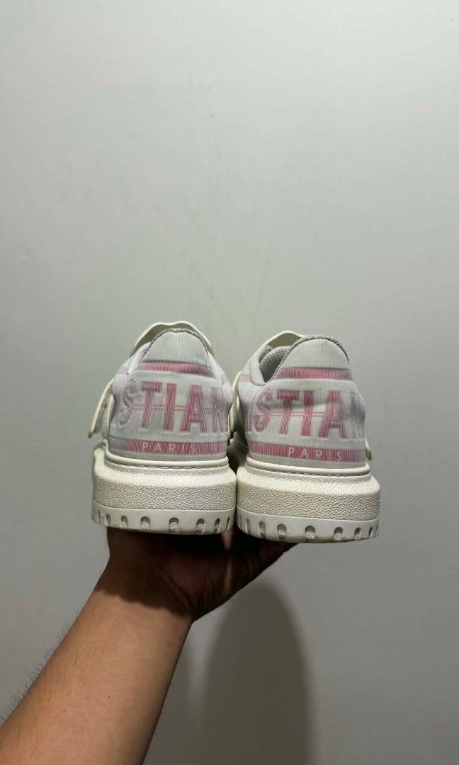 Chris dior Id sneakers (Category: Sneakers & Footwear) located in Koronadal. Submitted by mannylagada880 (Listing ID 1463201045, Image 3). Description: in good condition ship nationwide ✈️.