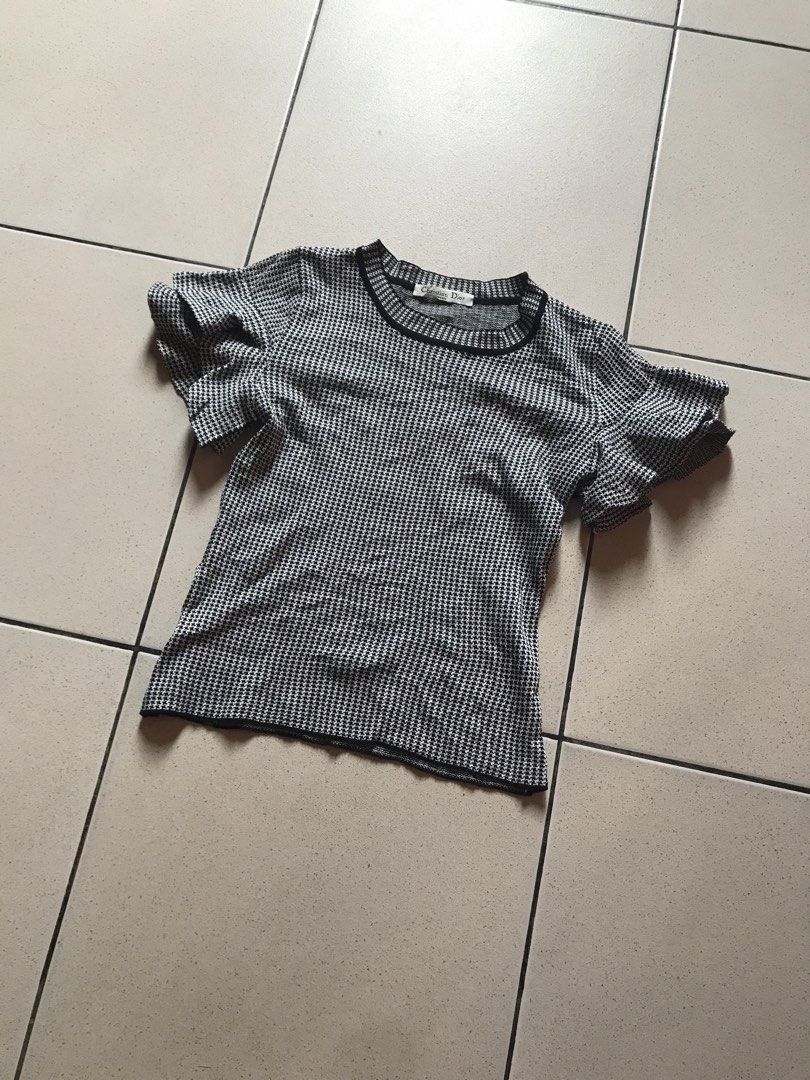 Christian Dior Houndstooth Knitted Top (Category: Blouses) located in Cebu City. Submitted by no3spass1ng (Listing ID 1463271185, Image 2). Description: Christian Dior Houndstooth Knitted Top Dimes: 15 W x 21 L very good condition see pic 📍 Cebu city.