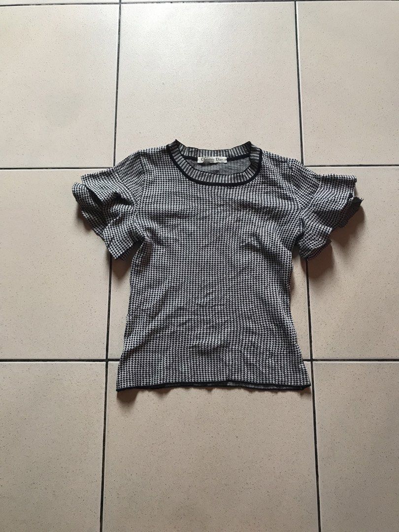 Christian Dior Houndstooth Knitted Top (Category: Blouses) located in Cebu City. Submitted by no3spass1ng (Listing ID 1463271185, Image 1). Description: Christian Dior Houndstooth Knitted Top Dimes: 15 W x 21 L very good condition see pic 📍 Cebu city.