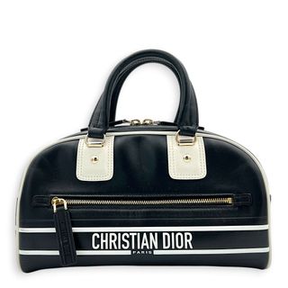 (Category: ) located in . Submitted by carousellluxury (Listing ID 1463293611, Image 1). Description: .