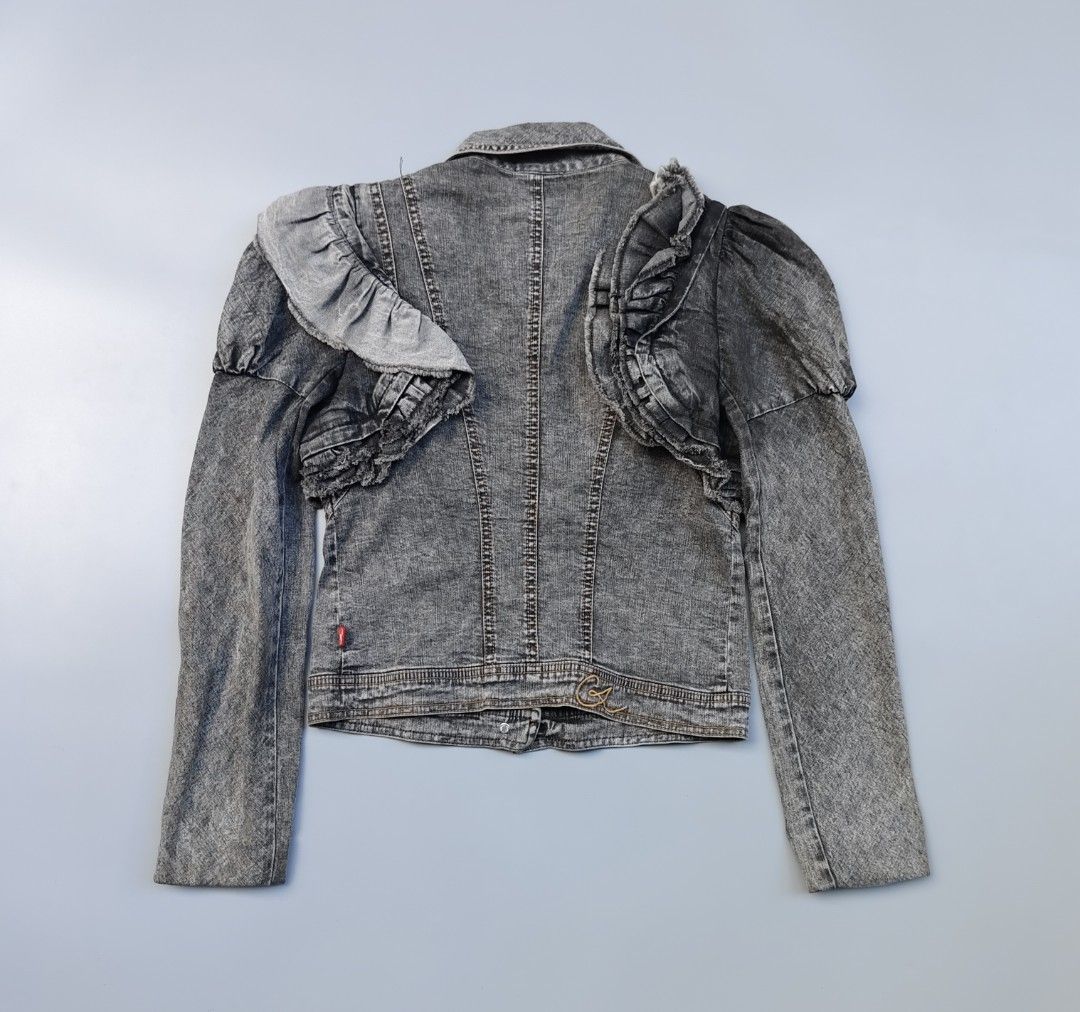 Christian LaCroix denim stretchable (authentic) (Category: Coats, Jackets and Outerwear) located in Baguio. Submitted by archival_thrifted.ph. (Listing ID 1463217630, Image 3). Description: FOR SALE ‼️ . CHRISTIAN LACROIX DENIM STRETCHABLE . EXCELLENT CONDITION .SIZE 38 ON TAG .PHP 3980 PLUS SF .❌❌ COP/COD .MOP GCASH .COURIER J&T .BAGUIO AREA .DM FOR SURE BUYER TY.