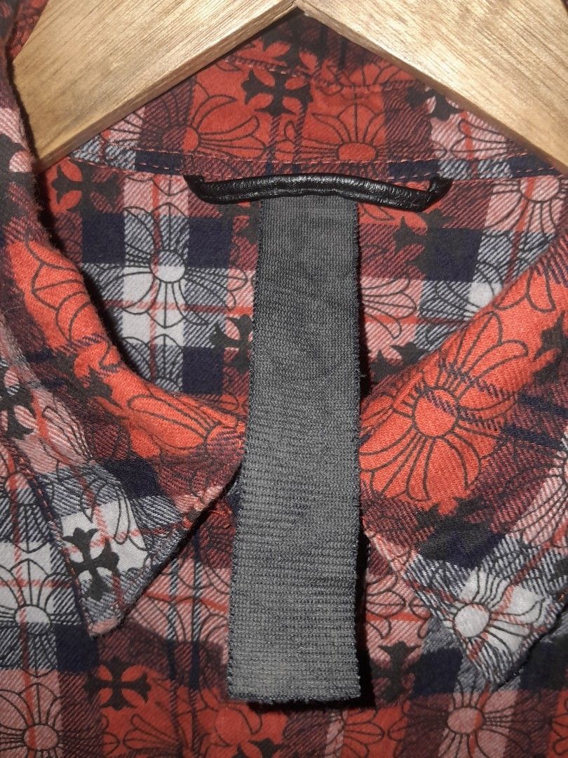 CHROME HEARTS FLANEL (Category: Luxury Apparel) located in Alburquerque. Submitted by zkethrifter (Listing ID 1463203497, Image 3). Description: ACTUAL DIMES 21W X 27L NO ISSUE DM!.