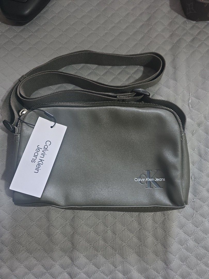 CK brand new sling bag (Category: Cross-body Bags) located in Manila. Submitted by meriux2026 (Listing ID 1463323760, Image 1). Description: brand new bought in US.