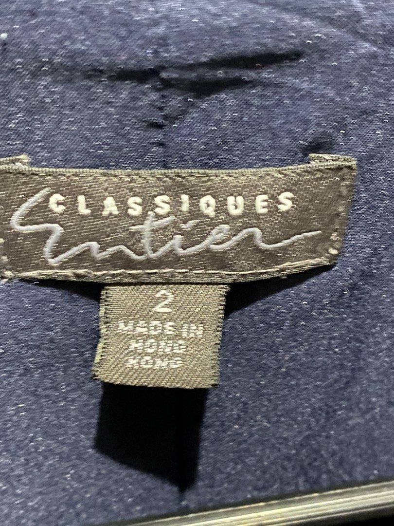 Classiques Entier Navy Double-Breasted Blazer Size 2 (Category: Coats, Jackets and Outerwear) located in Manila. Submitted by resi.diaz (Listing ID 1463294529, Image 2). Description: - Navy blue Classiques Entier double-breasted blazer - Tailored fit with a wide lapel - Made in Hong Kong - Material: 95% Cotton, 5% Spandex (Shell); 93% Polyester, 7% Spandex (Lining) - Care: Machine wash cold with like colors.