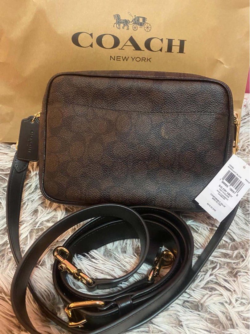 Coach Crossbody Bag (Category: Cross-body Bags) located in Lubao. Submitted by sykkiwi (Listing ID 1463267872, Image 2). Description: Authentic Coach Carey Crossbody Bag in the gold/walnut/black colorway..