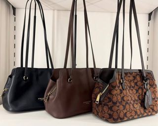 (Category: ) located in . Submitted by psauthenticbags (Listing ID 1463233936, Image 1). Description: .