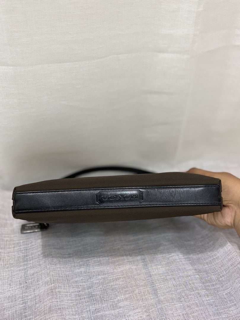 Coach Mercer Demi Bag (Category: Luxury Bags & Wallets) located in Laoac. Submitted by canvasandleatherbyaliii (Listing ID 1463294517, Image 3). Description: Rank A - Excellent Condition .