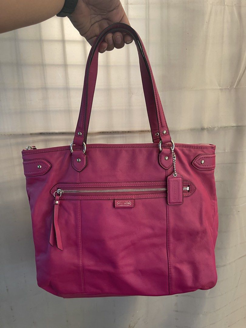 Coach pink tote bag leather (Category: Tote Bags) located in Quezon City. Submitted by brandmanila (Listing ID 1463155144, Image 1). Description: .