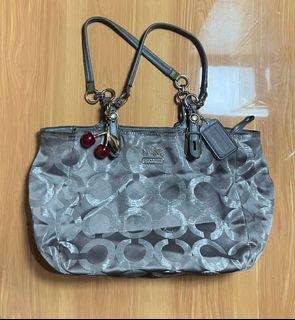 (Category: ) located in . Submitted by senggggg. (Listing ID 1463291673, Image 1). Description: .