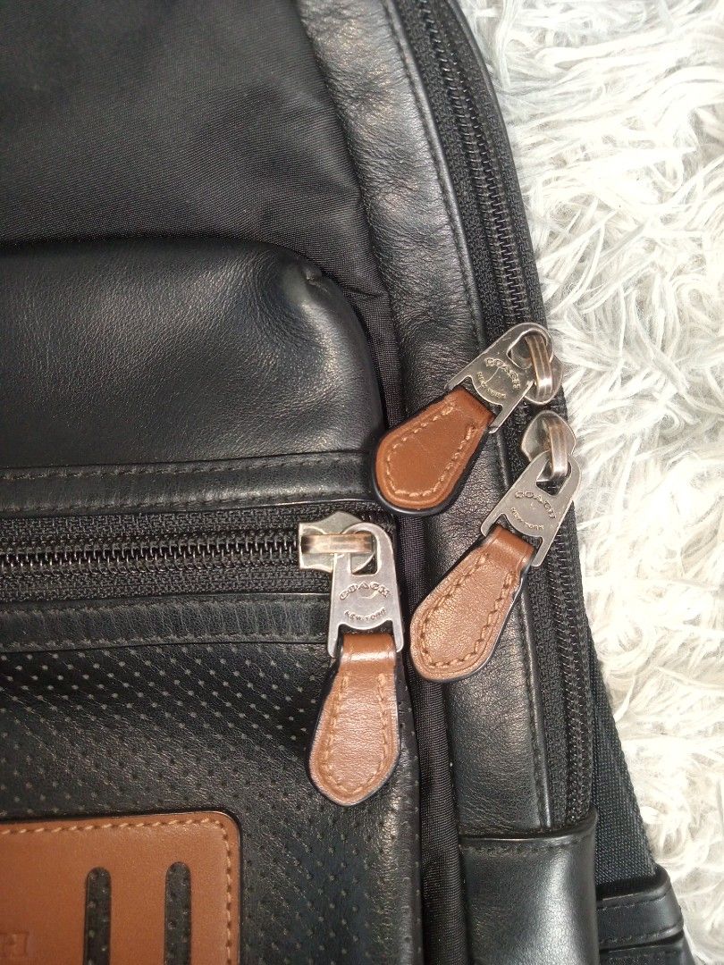 Coach terrain pack sling bag (Category: Luxury Bags & Wallets) located in Panabo. Submitted by sinneddasalla (Listing ID 1463205227, Image 3). Description: coach terrain pack sling bag sign of used only color - black 9.5/10 color rate good condition color may vary due to lightning 📸 Location: Panabo City, Davao Del Norte.
