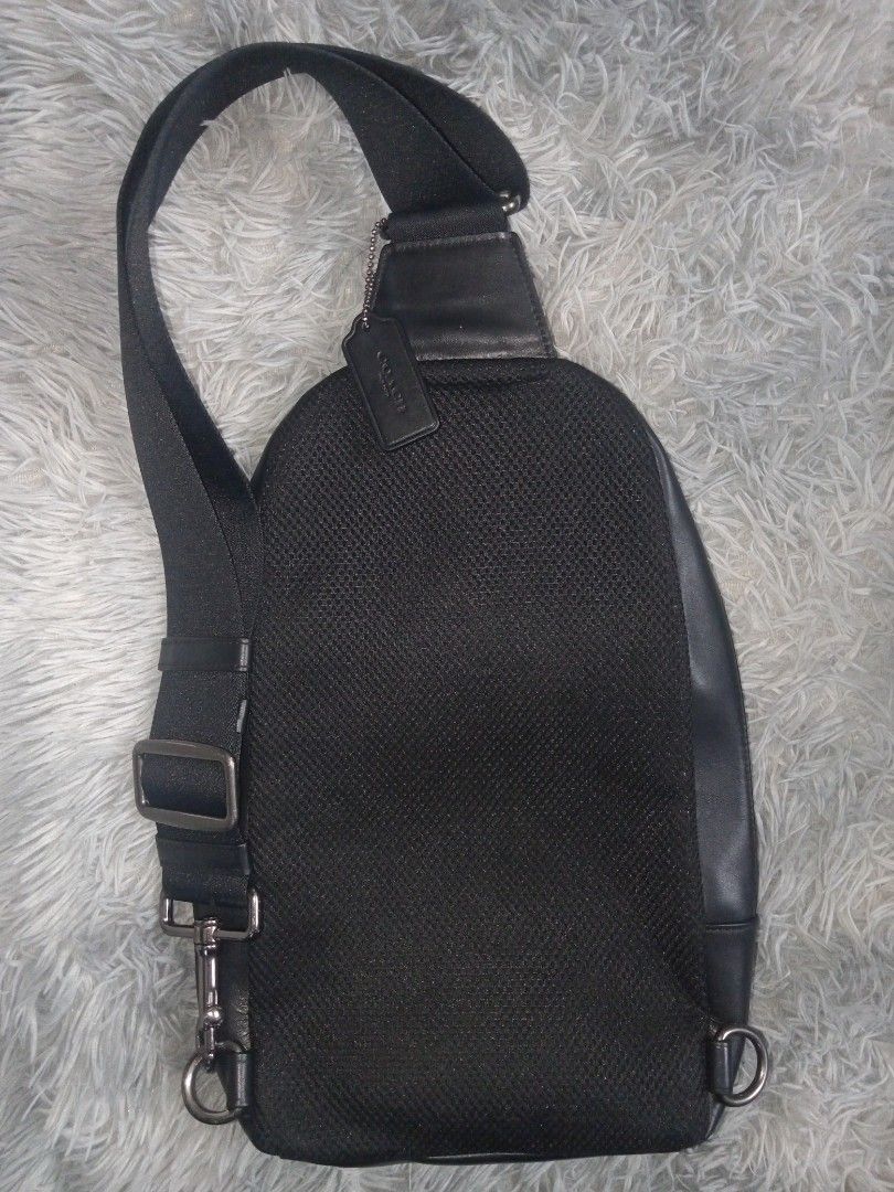 Coach terrain pack sling bag (Category: Luxury Bags & Wallets) located in Panabo. Submitted by sinneddasalla (Listing ID 1463205227, Image 2). Description: coach terrain pack sling bag sign of used only color - black 9.5/10 color rate good condition color may vary due to lightning 📸 Location: Panabo City, Davao Del Norte.