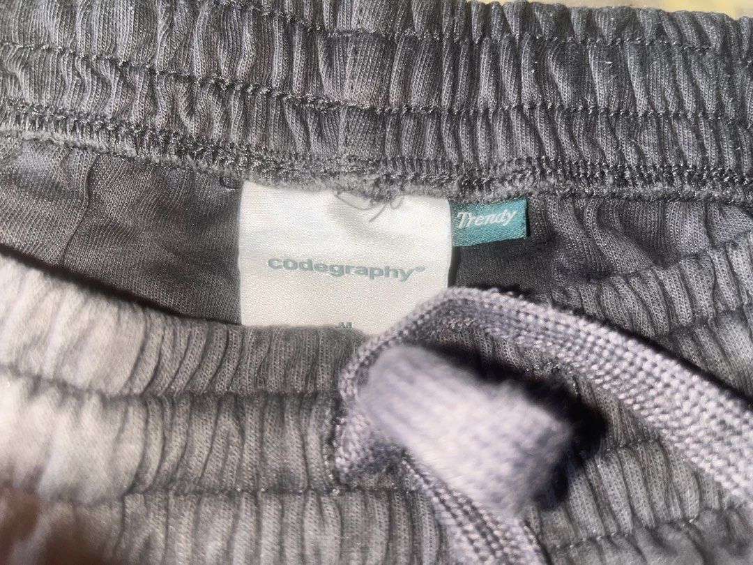 Codegraphy baggy stripe sweat pants (Category: Joggers) located in Tagum. Submitted by clent.josh (Listing ID 1463150838, Image 3). Description: .