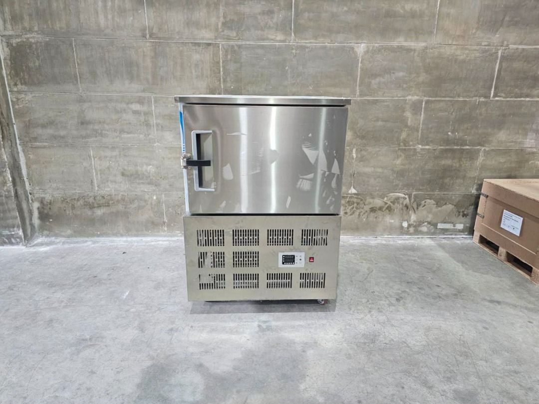 Commercial Blast Freezer (5 Tray) (Category: Industrial Equipment) located in Manila. Submitted by allana_kwindustrial (Listing ID 1463180647, Image 3). Description: Commercial Blast Freezer (5 Tray) Dimensions: 88 x 85 x 134 cm Price: 140K Specifications: Material:Full Stainless Steel Temperature: -45°C-0°C Compressor: Japanese Brand Hitachi Voltage: 220V / 60Hz / 1500 W Digital temperature controller Built in wheels 50 minutes to reach 45 degre