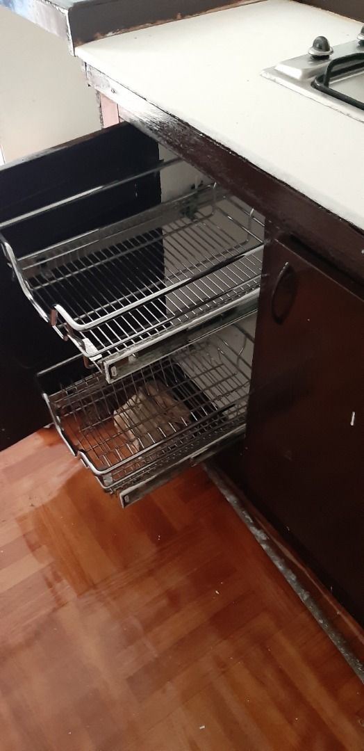 Condo in between Pasay and Makati (Category: Apartments & Condos) located in Mandaluyong City. Submitted by lyzadefleur30 (Listing ID 1463241138, Image 2). Description: 1 Bedroom in 16th floor, semi furnished, For Rent for 15,000 pesos a month including the monthly dues, 1 month advance and 2 months deposit, minimum 1 year contract or if you are interested in SANLA TIRA, 500K for 3 and half years contract. For more details you can send message in