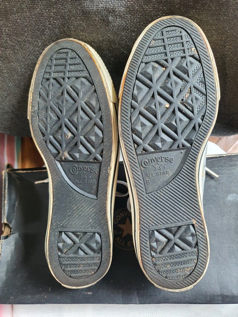 Converse All Star Leather Low Top Sneakers (Category: Sneakers) located in Caloocan City. Submitted by romyoroceo9154 (Listing ID 1463183288, Image 3). Description: - Grey leather Converse All Star low tops - Classic Chuck Taylor style - Shows some wear on soles and edges, but plenty of life left - Perfect for casual wear - Comes with original box.