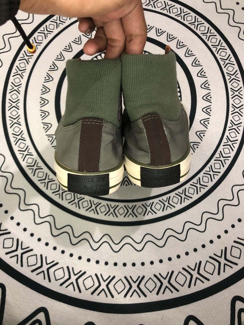 Converse Midcut High Top Sneakers - Olive Green (Category: Sneakers) located in Manila. Submitted by sonkicks (Listing ID 1463282513, Image 3). Description: - Olive green Converse Chuck 70s - High-top style - Convenient side zipper detail - Classic gum sole - Iconic ankle patch branding - Perfect for everyday wear - Selling as they are no longer needed.