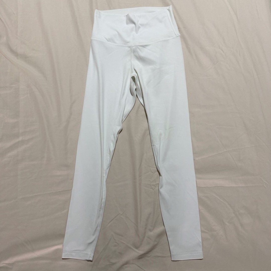 Core Athletics White Leggings in Small (Category: Activewear) located in Manila. Submitted by yasminehannah (Listing ID 1463128128, Image 2). Description: White leggings. love the material cos its soft and buttery..