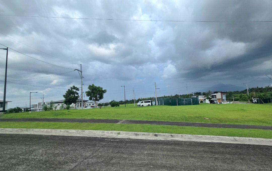 Corner Lot at MONDIA NUVALI (Category: Lot) located in San Pedro. Submitted by arlene_09178705461 (Listing ID 1456577664, Image 3). Description: FORECLOSED CORNER LOT in MONDIA NUVALI Brgy. Canlubang & Majada, Calamba, Laguna Details: Corner lot Lot Area: 335 Sqm Lot 42 Blk.45, Phase 2 Vacant Lot Near the clubhouse Php 13,400,000.00 PAYMENT TERMS: 1. CASH: 10% Initial Deposit ( Upon submission of offer form) 90% Balance payable 7 days from receip