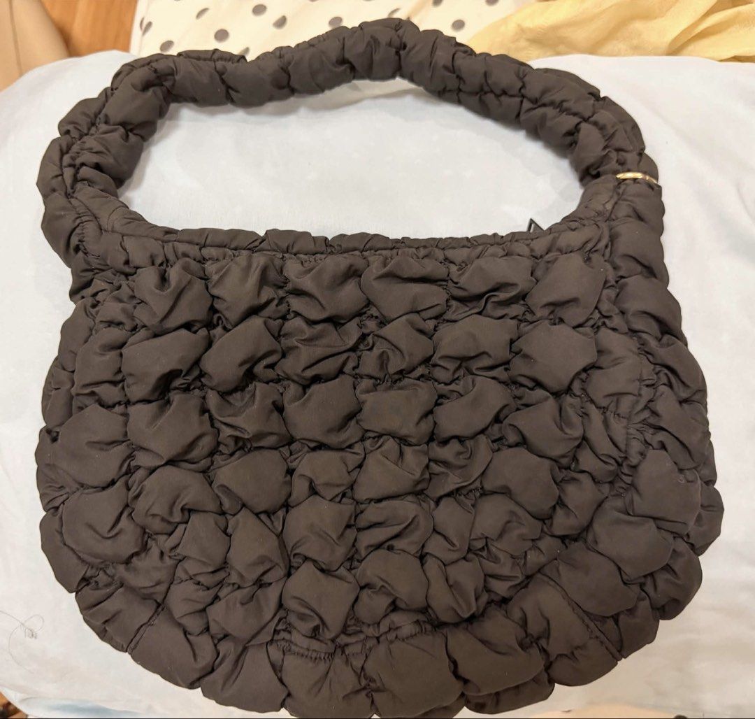 COS Quilted Bag (Category: Shoulder Bags) located in Manila. Submitted by paulovenegaskalakal2020 (Listing ID 1463128989, Image 2). Description: For sale! Kalakal COS quilted mini bag UNISEX (Used 3x only) Good as new MINE 4,250 +sf.