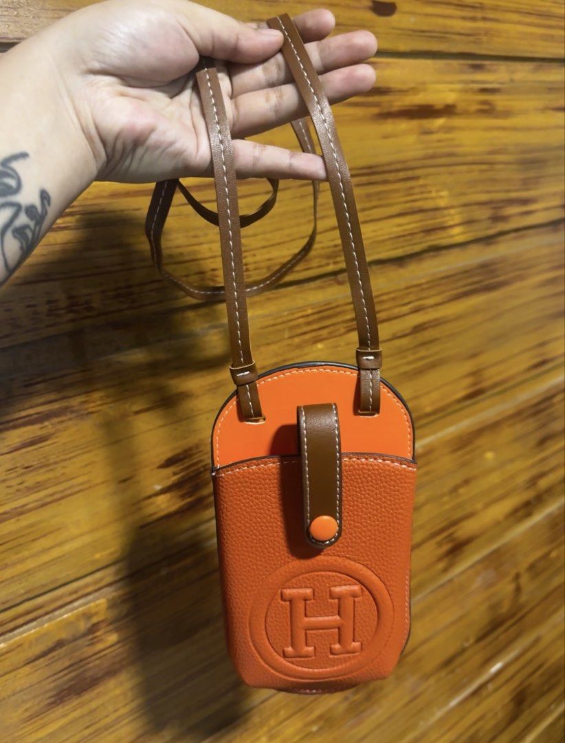 Cp sling (Category: Cross-body Bags) located in Davao. Submitted by badathrift (Listing ID 1463138557, Image 1). Description: .