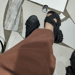 (Category: ) located in . Submitted by francheskaukayukay (Listing ID 1463186028, Image 1). Description: .