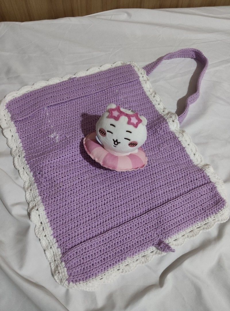 crochet book bag (Category: Handmade Craft) located in Adams. Submitted by eggpiehead (Listing ID 1463167591, Image 3). Description: - handmade with love - can fit up to a tall paperback book.