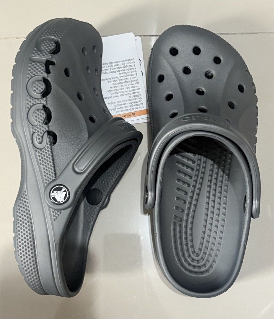 Crocs Baya Clog – Graphite (Category: Slippers & Slides) located in Manila. Submitted by deyy_00 (Listing ID 1463322024, Image 2). Description: FOR SALE 🩶 Crocs Baya Clog – Graphite 🇨🇦 Bought in Canada ✨ Brand New / Never Used 📏 Women’s Size 7 (W7) RFS: Extra pair / decluttering PM for inquiries! 🫶🏼.