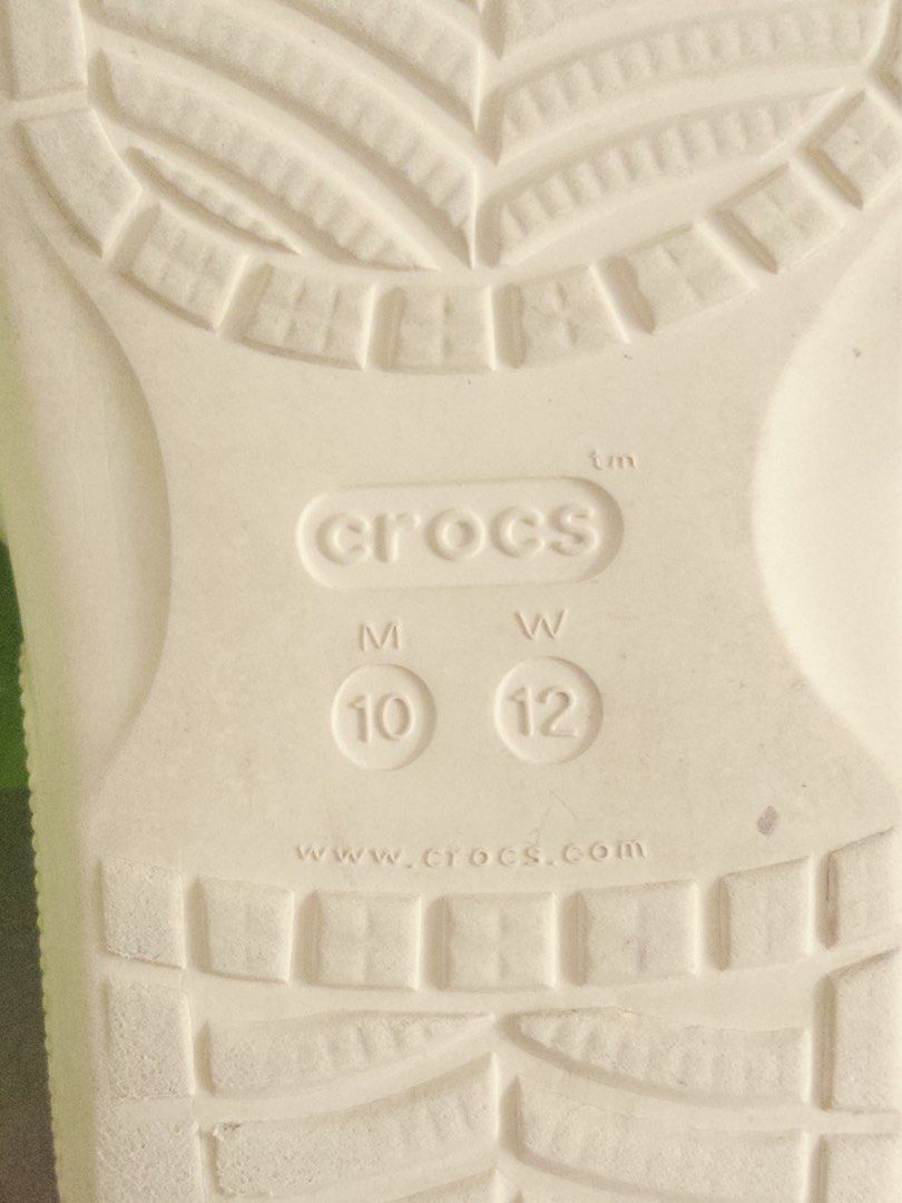Crocs Slides Bone Colorway (Category: Slippers & Slides) located in Pasig City. Submitted by hauerking (Listing ID 1463127580, Image 3). Description: Very good parin po yung condition, siguro light cleaning lang naman po then pwede nang suotin! You may let me know if may better pricing pa po, the price is slightly negotiable naman po. - Crocs Bone Colorway - Comes with Jibbitz po. - Size: M10 / W12.