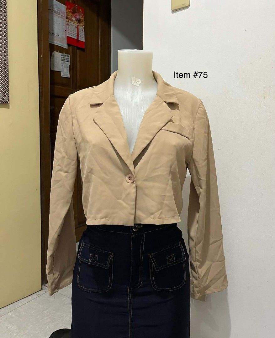 Cropped Beige Blazer Jacket (Category: Coats, Jackets and Outerwear) located in Quezon City. Submitted by syayayay (Listing ID 1463130800, Image 1). Description: - Cute cropped blazer - Single button closure - Long sleeves - Pairs well with high-waisted bottoms - Ideal for dressing up outfits .