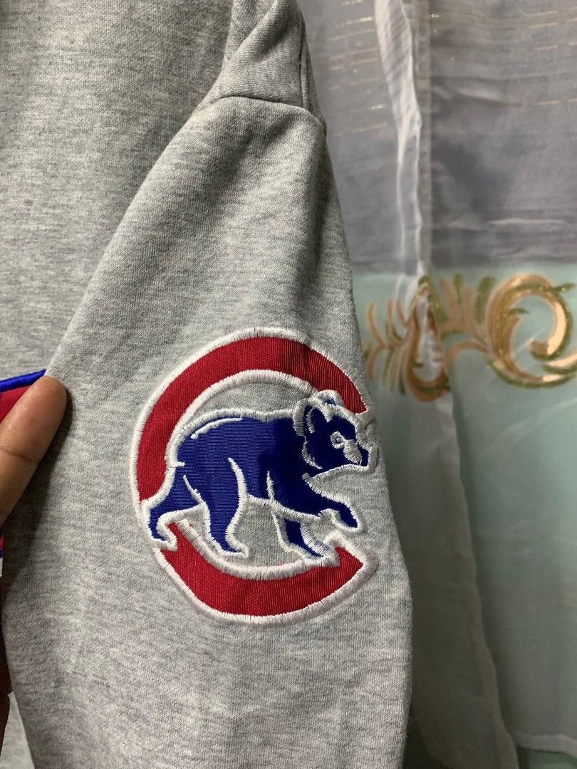 Cubs x mitchell & ness hoodie (Category: Coats, Jackets and Outerwear) located in Lianga. Submitted by legitseller12345678 (Listing ID 1463159987, Image 3). Description: Cubs x Mitchell & Ness📌 Excellent large on tag Dimes 23x27 Solid Mine 400 plus sf.