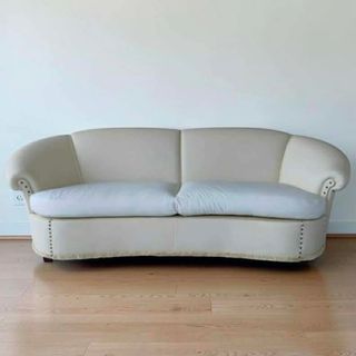 (Category: ) located in . Submitted by ilovecuratedfurnitures (Listing ID 1463227642, Image 1). Description: .