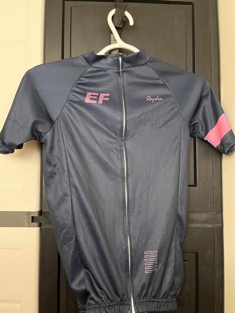 Cycling Jersey New Rapha (Category: Socks & Tights) located in Manila. Submitted by hannaming (Listing ID 1463254624, Image 3). Description: Material: 80% Polyester 20% Spandex Type: Cycling Shirts and Bib RFS: Did not fit. Size: XS-S.