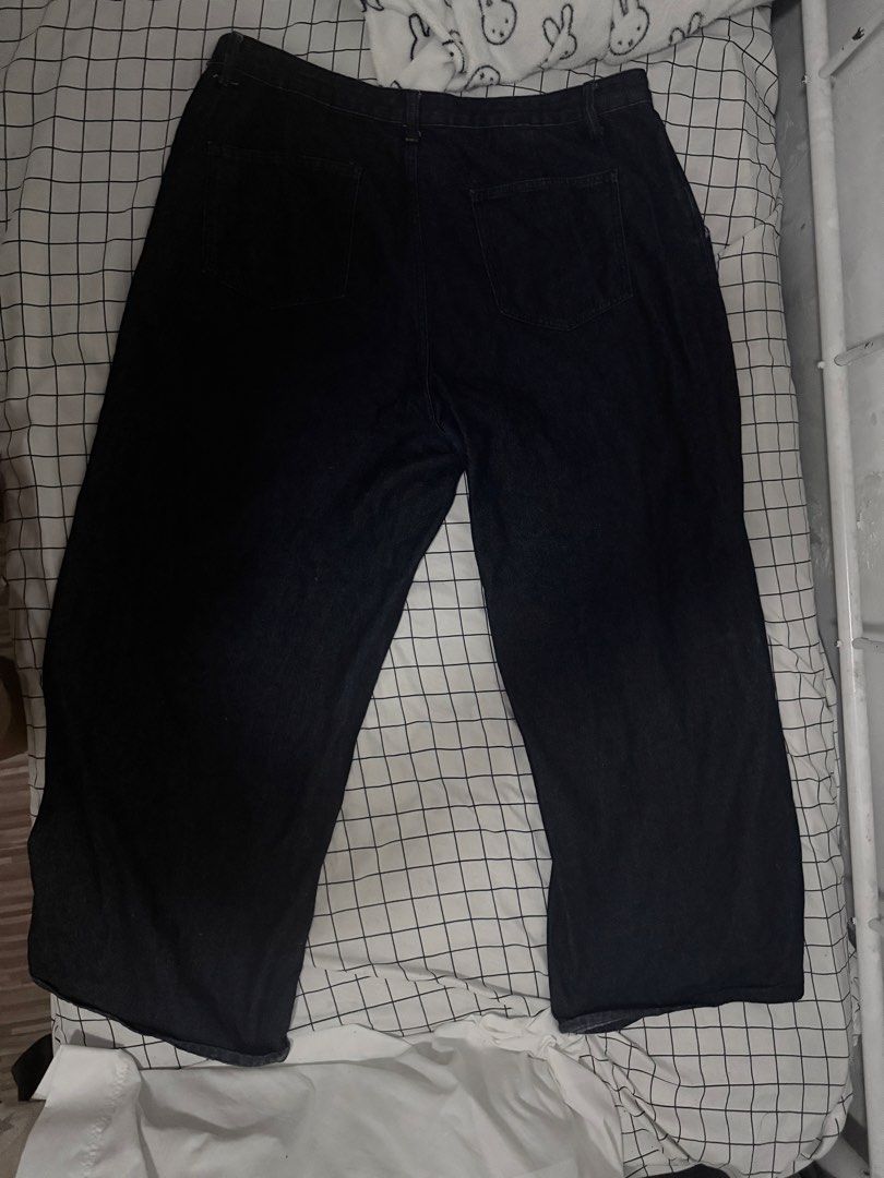 Dark Wash Wide Leg Jeans (Category: Jeans) located in Quezon City. Submitted by sellantroe (Listing ID 1462777352, Image 3). Description: - Plus size - Dark wash denim jeans - Wide leg cut - Front pockets - Classic and simple style - Ideal for casual wear - Versatile wardrobe staple.