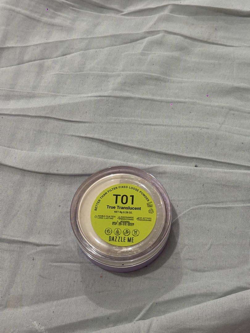 Dazzle Me Loose Powder T01 True Translucent (Category: Makeup) located in Echague. Submitted by randomstuffofk (Listing ID 1463205405, Image 2). Description: - Dazzle Me Loose Powder - Shade: T01 True Translucent - "Better than filter" formula for a smooth, flawless finish - Net weight: 8g - Enriched with Niacinamide - Contains UV actives for sun protection - Long-lasting wear.