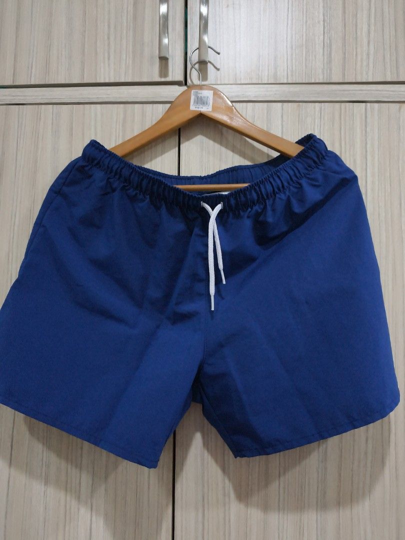 Decathlon Breathable Shorts Size L (Category: Shorts) located in Manila. Submitted by fasttiger.883f0d (Listing ID 1463215424, Image 1). Description: - Color: Blue - Size: L - Features: Elastic waistband with drawstring, internal mesh lining - 200 pesos only - Loc: Sta Mesa (sf shouldered by buyer).