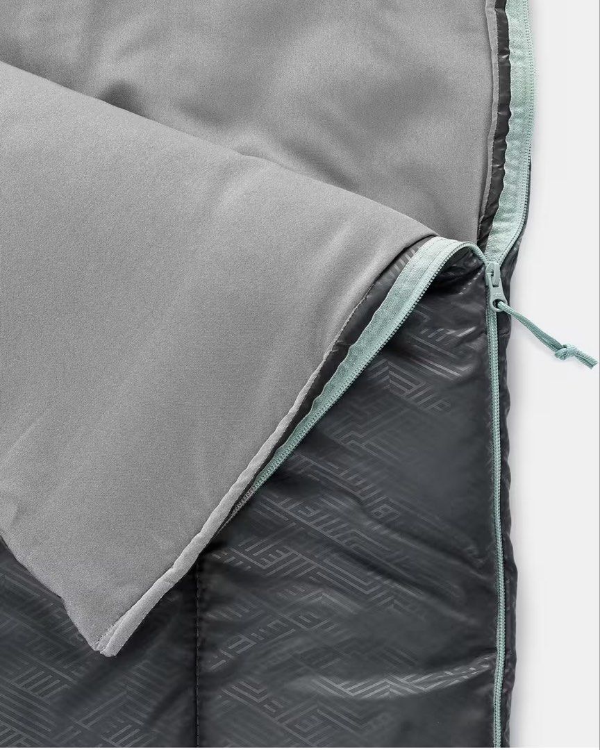 Decathlon Quechua Arpenaz 15-degree Sleeping Bag (Category: Hiking & Camping) located in Pasig City. Submitted by jgbeautique (Listing ID 1463228908, Image 3). Description: Original price is 1390 Selling for 50% off Only used 3x in HK camping In very good condition. Clean and zero damage..