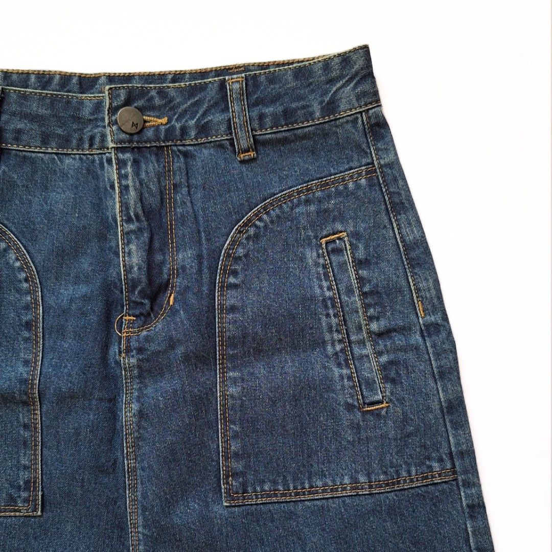 Denim A-line Skirt (Category: Skirts) located in Tarlac. Submitted by brownbasket (Listing ID 1463144766, Image 2). Description: Size: SX-S Price + Sf MOP: Gcash | MariBank MOD: J&T.