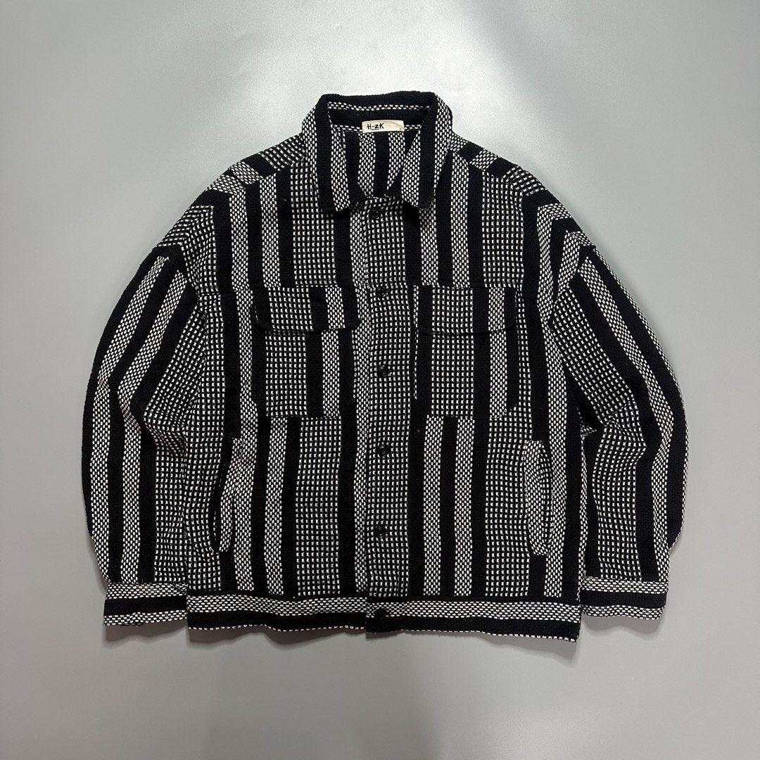 DENIM JACKET (Category: Coats, Jackets and Outerwear) located in Baguio. Submitted by subaitems (Listing ID 1463135783, Image 1). Description: .