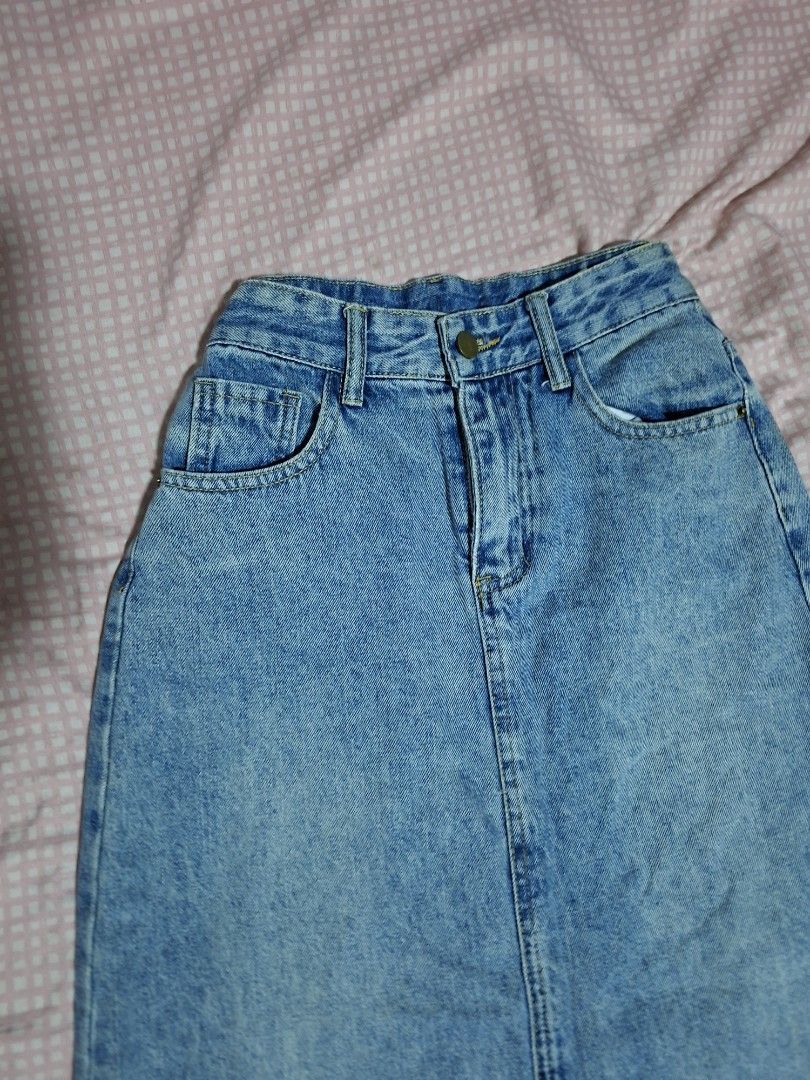 Denim longskirt (Category: Skirts) located in Rizal. Submitted by its_meygan (Listing ID 1463322536, Image 3). Description: .