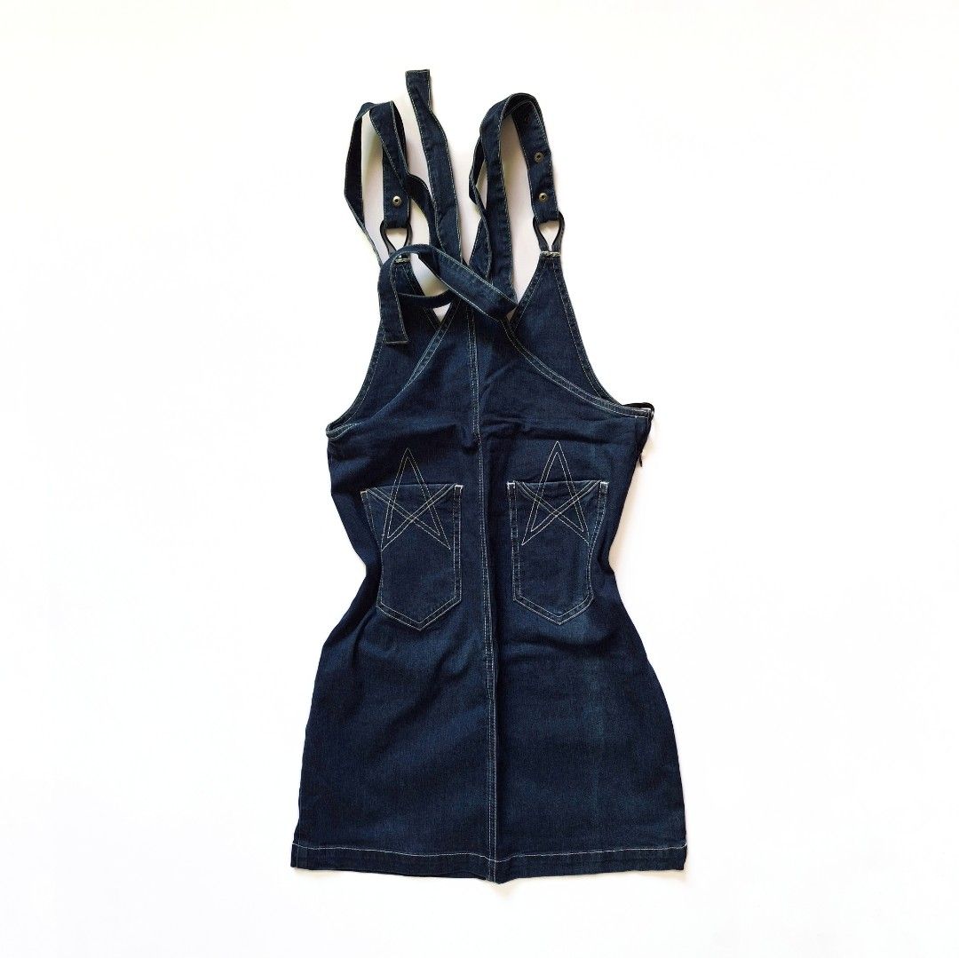 Denim Overall Dress (Category: Dresses) located in Tarlac. Submitted by brownbasket (Listing ID 1463144598, Image 2). Description: Size: S-M Price + Sf MOP: Gcash | MariBank MOD: J&T.