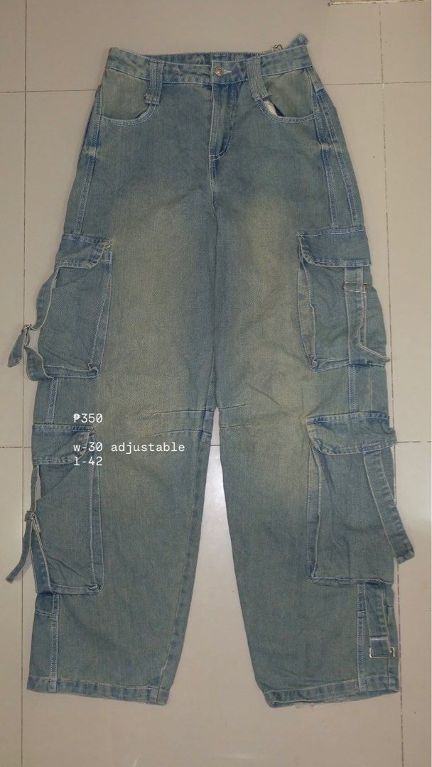 denim pants (Category: Jeans) located in Manila. Submitted by jhones1227 (Listing ID 1463135838, Image 3). Description: selling my denim pants for 300 pesos each plus sf. details on each photo. dm me hehe cabuyao, laguna.