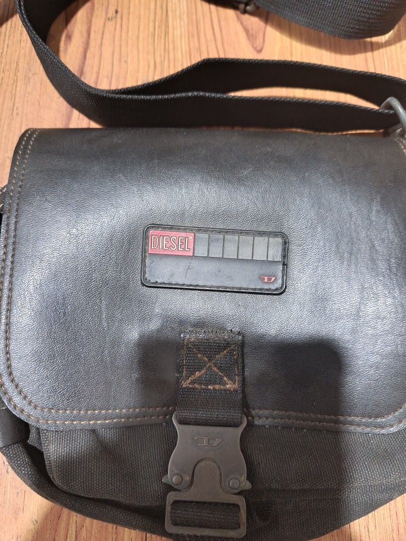 DIESEL (Category: Activewear) located in Calabanga. Submitted by just-thrift (Listing ID 1463222692, Image 3). Description: ‎DIESEL ‎GOOD CONDITION ‎COLOR RATE:8.5/10 ‎NEED WASH ‎ ‎.