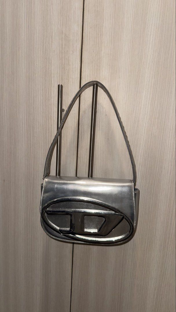 Diesel 1DR Shoulder Bag (Category: Luxury Bags & Wallets) located in Taguig. Submitted by findfendifirst (Listing ID 1463239429, Image 3). Description: Personal collection. Guaranteed Authentic.