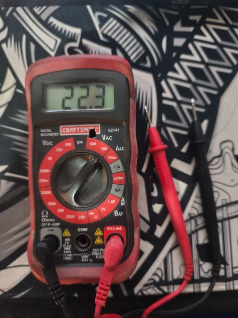 Digital Multimeter (CRAFTSMAN) (Category: Home Improvement Tools & Accessories) located in Pasig City. Submitted by randomstuffs23 (Listing ID 1458597064, Image 1). Description: May onting damage nasa pic hindi affected yung unit can send video working For lalamove or pick up.