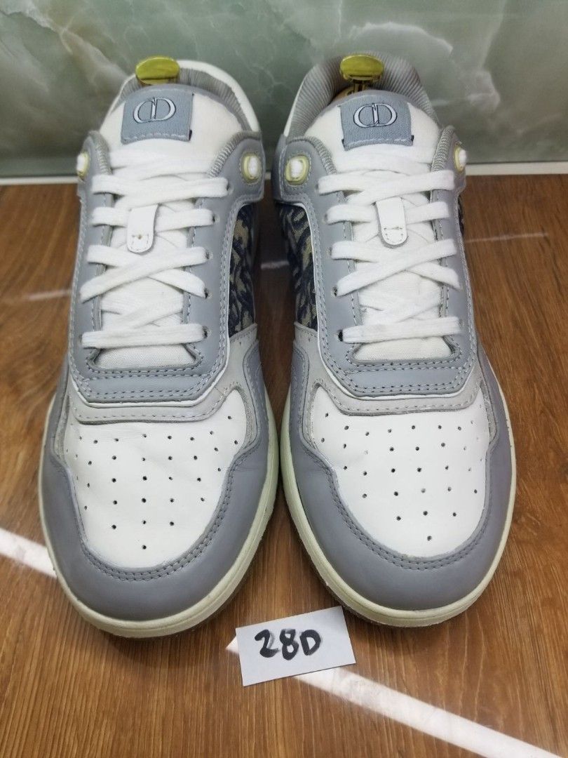 Dior sneakers 42 (Category: Sneakers) located in Quezon City. Submitted by lykpossession (Listing ID 1463254176, Image 1). Description: Ask first if available.