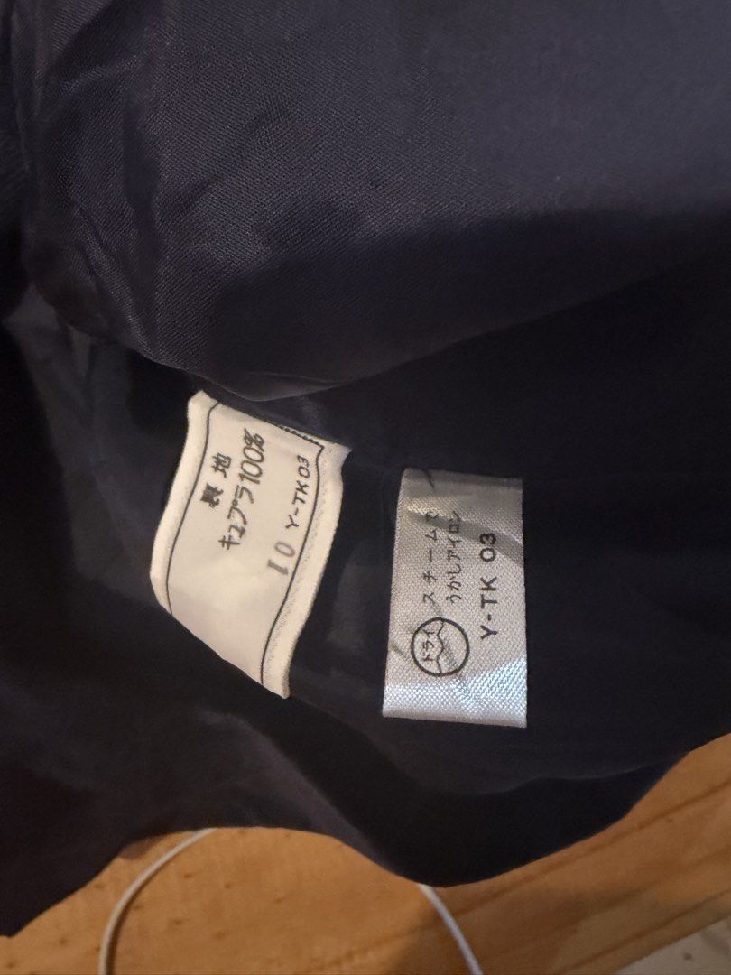 Dior velvet (Category: Luxury Apparel) located in Baguio. Submitted by picksby_mik (Listing ID 1463253952, Image 3). Description: Excellent condition Authentic .